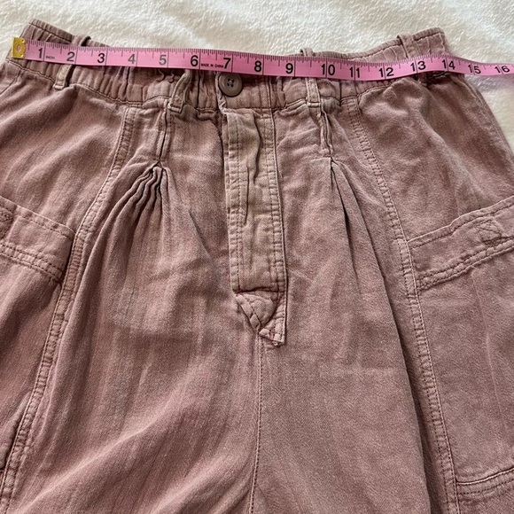 Free People Living in the City Seamed Pink Relaxed Pants - Picture 3 of 16
